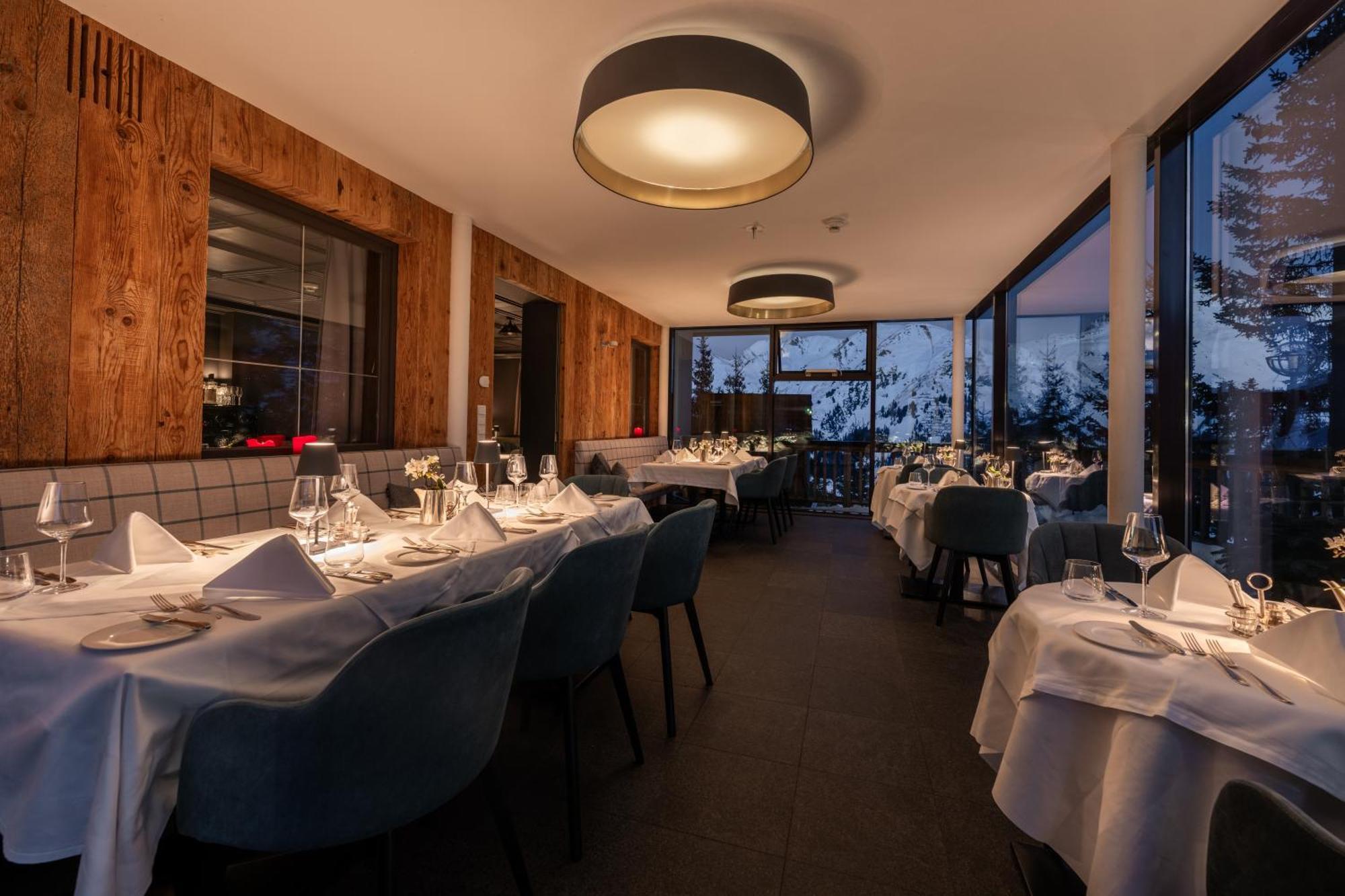Hotel Burgwald - Ski In & Ski Out Lech am Arlberg Exterior photo